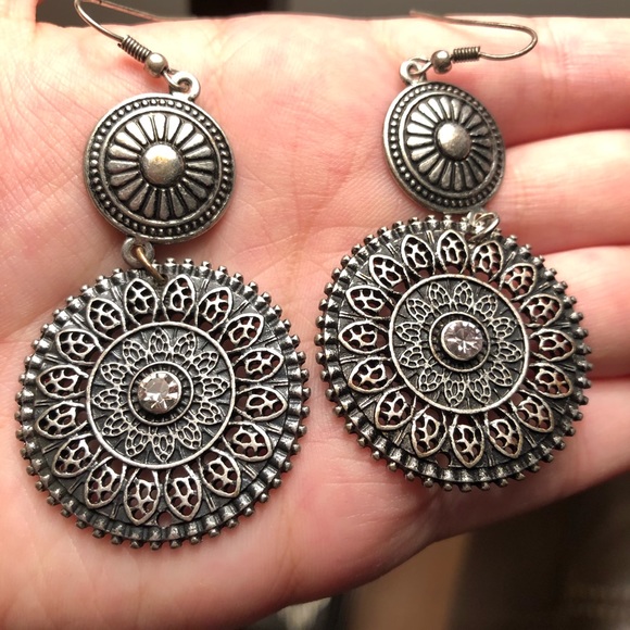 8 pair lot // STATEMENT hook dangle earrings // dressy // party // trendy - Picture 10 of 16